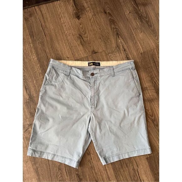 Lee Light Blue Men’s Chino shorts size 38 - Picture 1 of 5